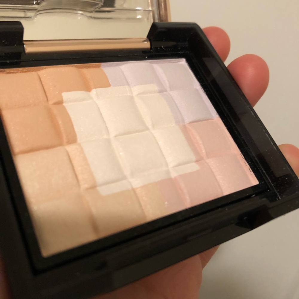 SHISEIDO MAQuillAGE finishing powder for face